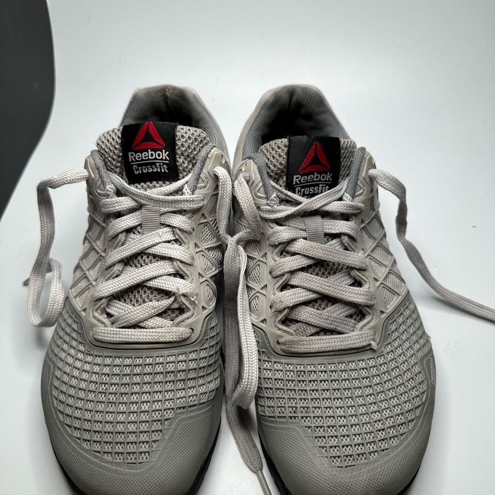 Reebok Gray Cross Training Athletic Shoes size 7.5 EUC - Picture 3 of 13